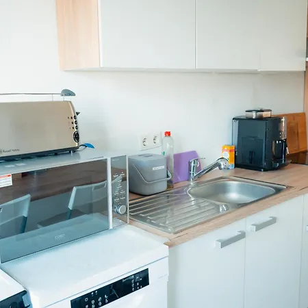 N4 Centrally Located 3-room With Balcony Or Individual Homestay szállás Karlsruhe