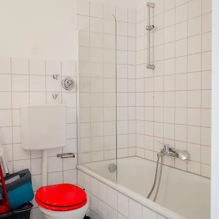 N4 Centrally Located 3-room With Balcony Or Individual *