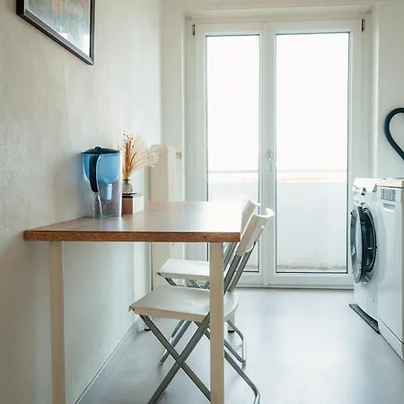 Homestay szállás N4 Centrally Located 3-room With Balcony Or Individual