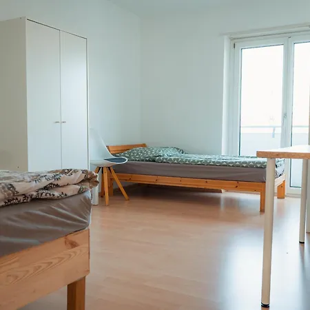 Homestay szállás N4 Centrally Located 3-room With Balcony Or Individual *